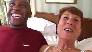 horny mature granny takes BBC in interracial hardcore action